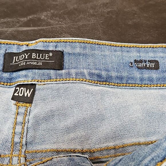 Judy Blue Womens Straight Fit Light Wash Jeans Size 20w Distressed Plus Size - Picture 5 of 9